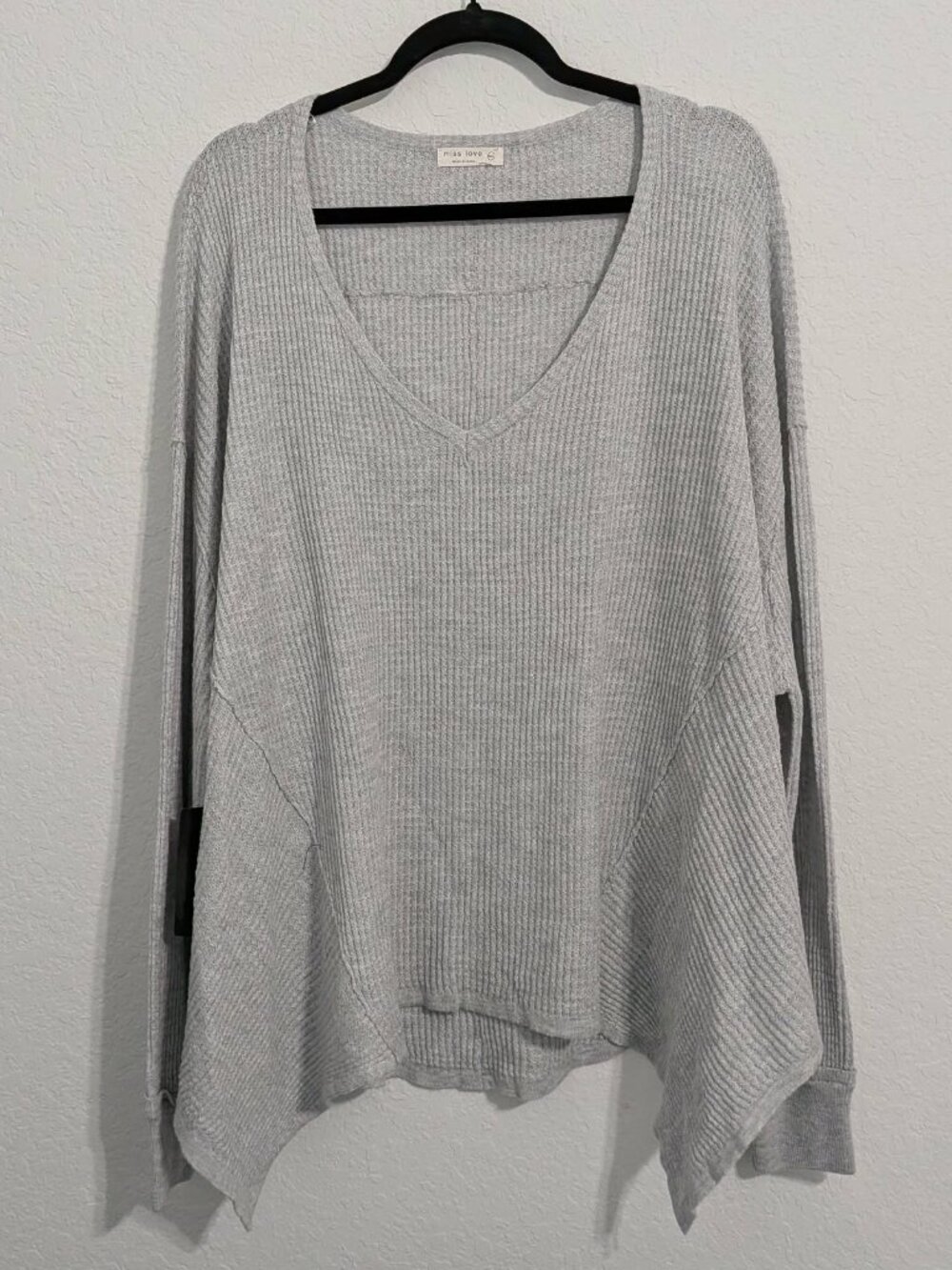 Miss Love Women's Grey Sunset Park Long Sleeve Top Oversized NWT (M/L)